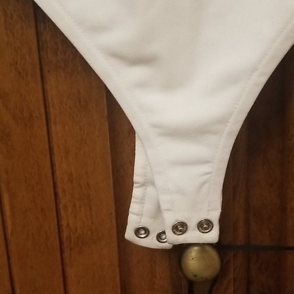 Tularosa white bodysuit - Picture 4 of 9